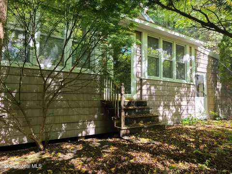 4183 Albany St, Albany, NY 12205