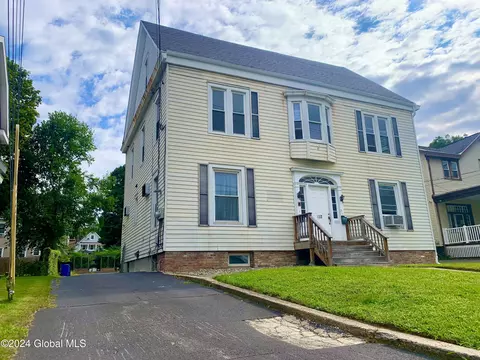 257 Pawling Ave, Troy, NY 12180