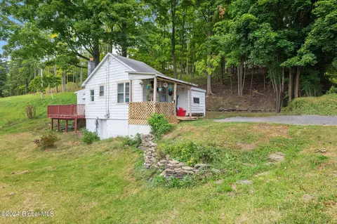 155 North St, Cobleskill, NY 12043