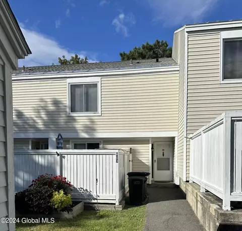 803 Fairfield Ct, East Greenbush, NY 12061