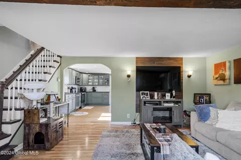 Entry Way - 1222 Cullen Ave, Schenectady, NY 12309 photo 1 of 4