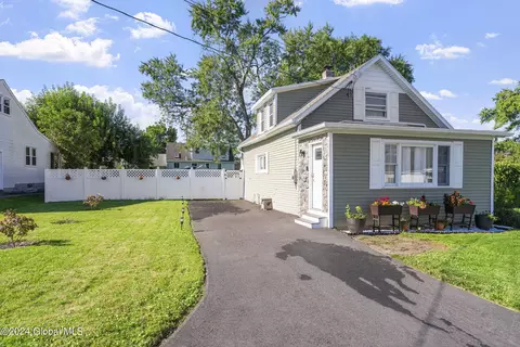 1222 Cullen Ave, Schenectady, NY 12309