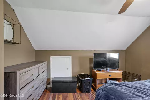 Bedroom - 1222 Cullen Ave, Schenectady, NY 12309 photo 2 of 3