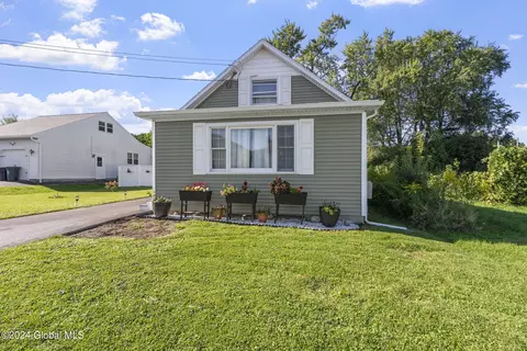 Exterior - 1222 Cullen Ave, Schenectady, NY 12309 photo 2 of 10