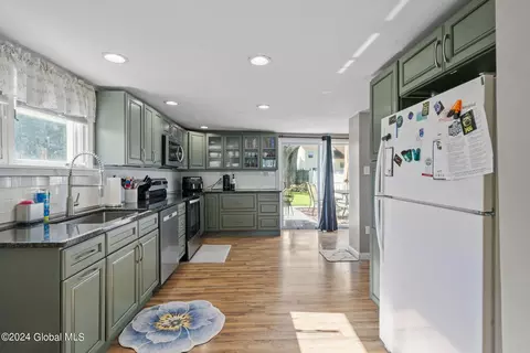 Kitchen - 1222 Cullen Ave, Schenectady, NY 12309 photo 1 of 4