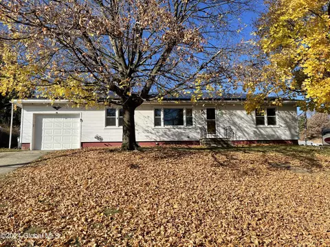66 Columbus Ave, Waterford, NY 12188