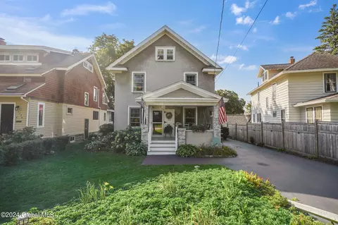 1187 Van Antwerp Rd, Schenectady, NY 12309