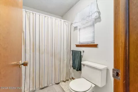 4 Ives Ct, Schenectady, NY 12309 photo 31