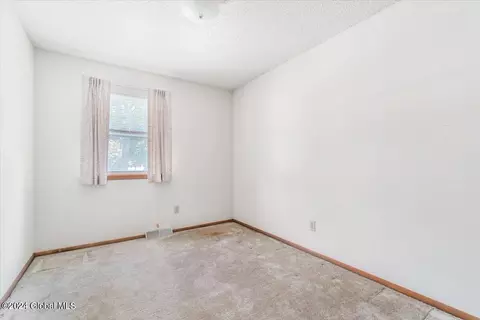 4 Ives Ct, Schenectady, NY 12309 photo 27