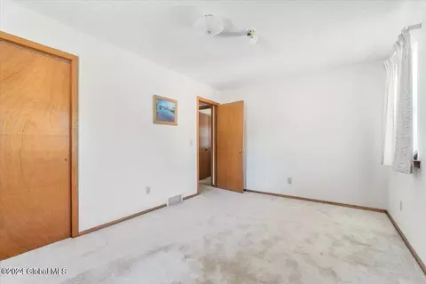 4 Ives Ct, Schenectady, NY 12309 photo 26