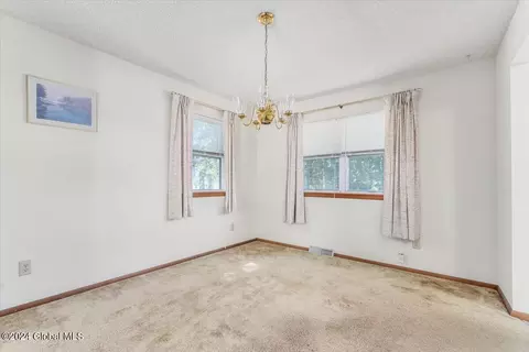 4 Ives Ct, Schenectady, NY 12309 photo 18