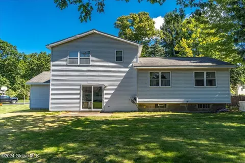 4 Ives Ct, Schenectady, NY 12309 photo 38