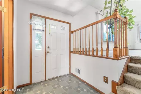 4 Ives Ct, Schenectady, NY 12309 photo 7
