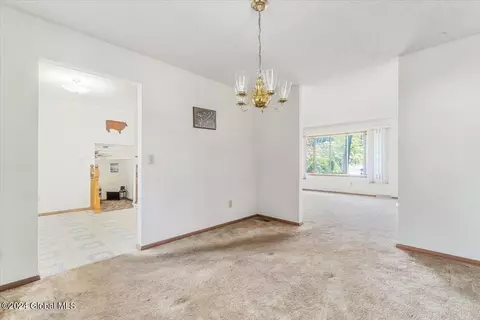4 Ives Ct, Schenectady, NY 12309 photo 19