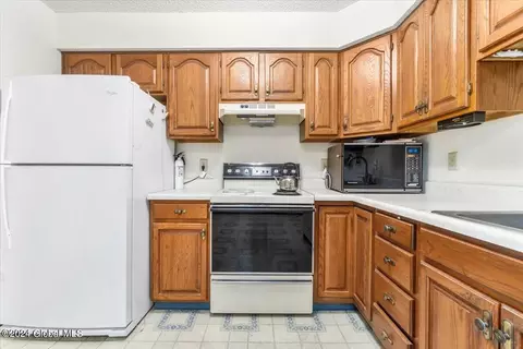 4 Ives Ct, Schenectady, NY 12309 photo 16