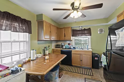 Kitchen - 18 Sanford St, Schenectady, NY 12304 photo 1 of 2