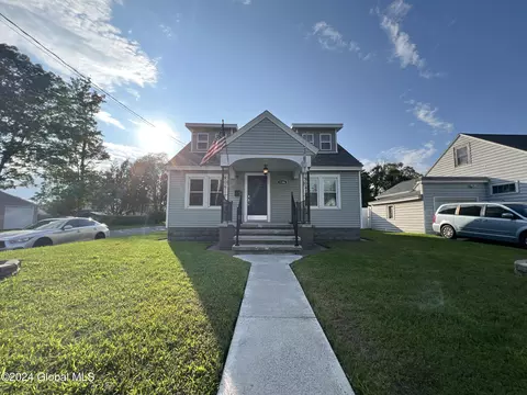 1146 Paul Ave, Schenectady, NY 12306