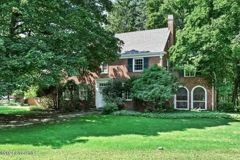 181 Pinewoods Ave, Troy, NY 12180