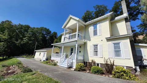 26 Washington St, Saint Johnsville, NY 13452