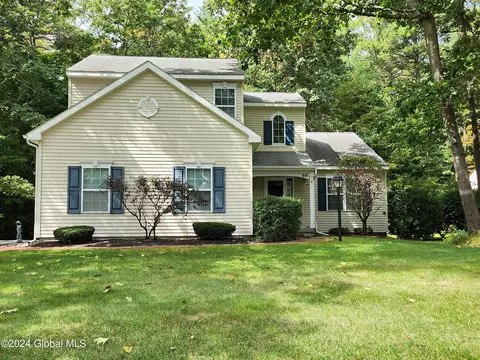 66 Kettles Way, Queensbury, NY 12804