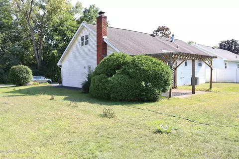 197 Ray Ave, Schenectady, NY 12304 photo 42
