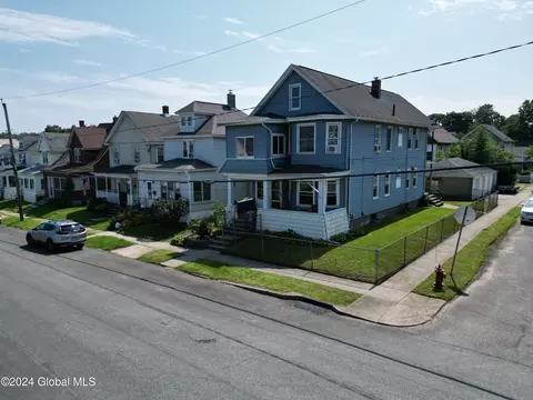 610 2nd St, Watervliet, NY 12189