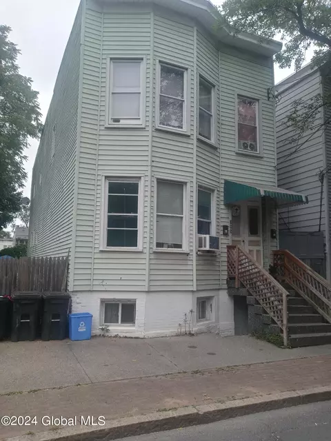 385 First St, Albany, NY 12206