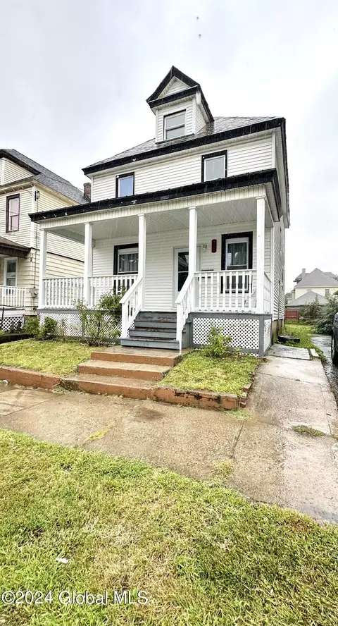 71 Haigh Ave, Schenectady, NY 12304