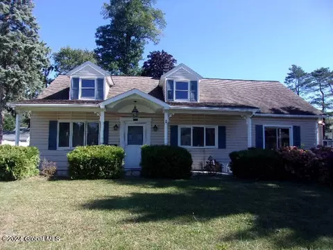 1012 Palazini Dr, Schenectady, NY 12303