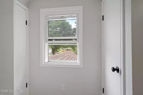 2560 Teller St, Schenectady, NY 12304 photo 35