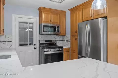 1031 Wavell Rd, Schenectady, NY 12303 photo 16