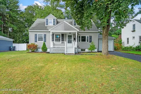 1031 Wavell Rd, Schenectady, NY 12303