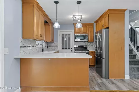 1031 Wavell Rd, Schenectady, NY 12303 photo 13
