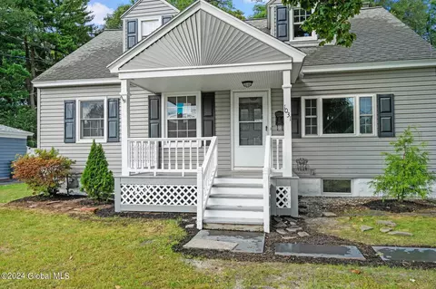 1031 Wavell Rd, Schenectady, NY 12303 photo 3