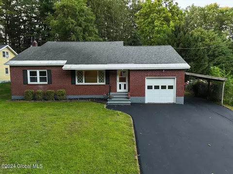110 Prospect St, Ballston Spa, NY 12020