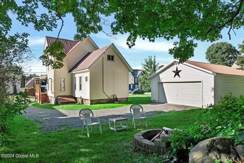 Exterior - 6 2nd Ave, Mayfield, NY 12117 photo 10 of 10
