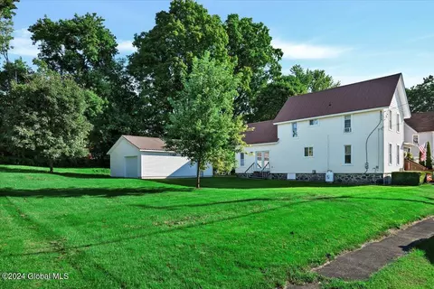 Exterior - 6 2nd Ave, Mayfield, NY 12117 photo 6 of 10
