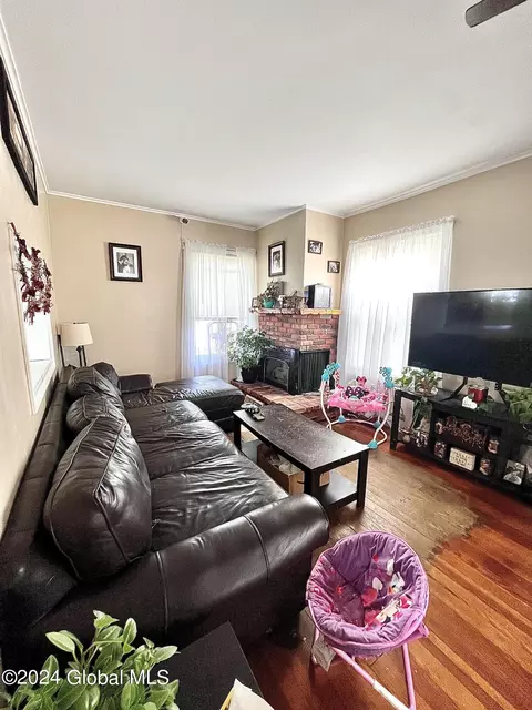 3 E Decker St, Johnstown, NY 12095 photo 6