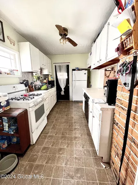 3 E Decker St, Johnstown, NY 12095 photo 8