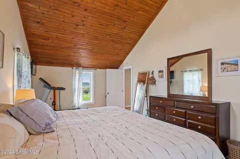 Bedroom - 18 Kinney Rd, Argyle, NY 12809 photo 2 of 5