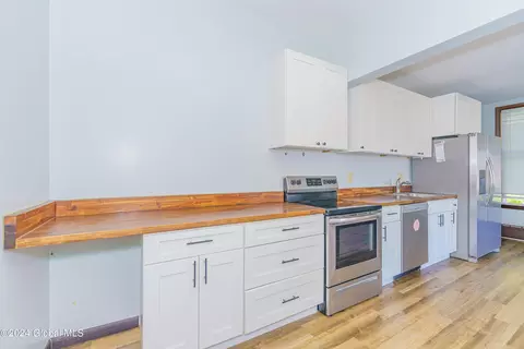 151 Front St, Schenectady, NY 12305 photo 5
