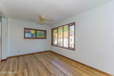 151 Front St, Schenectady, NY 12305 photo 9