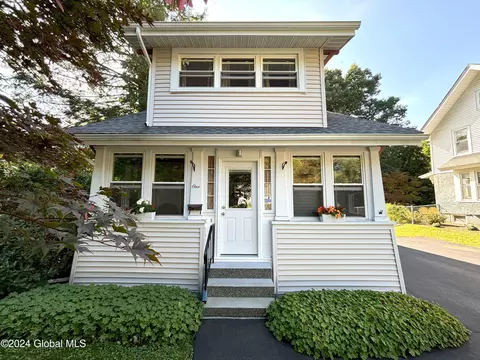 1 Delsmere Ave, Delmar, NY 12054