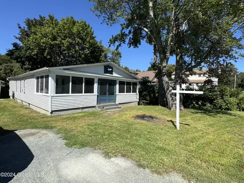 257 County Route 7, Nassau, NY 12123