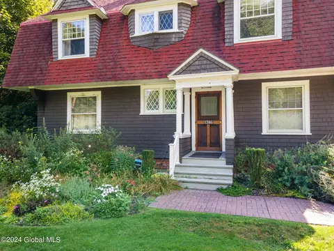 Exterior - 1386 Lowell Rd, Schenectady, NY 12308 photo 3 of 15