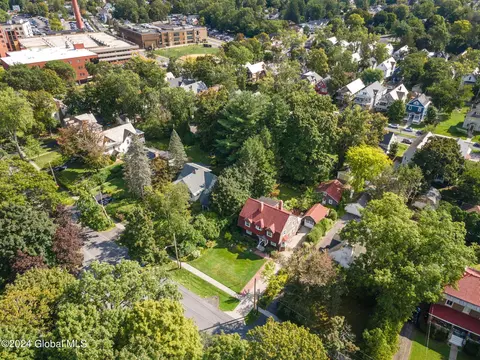 View/Area - 1386 Lowell Rd, Schenectady, NY 12308 photo 2 of 2