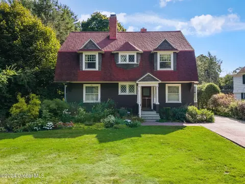 1386 Lowell Rd, Schenectady, NY 12308