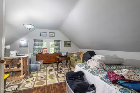 Bedroom - 1386 Lowell Rd, Schenectady, NY 12308 photo 7 of 7