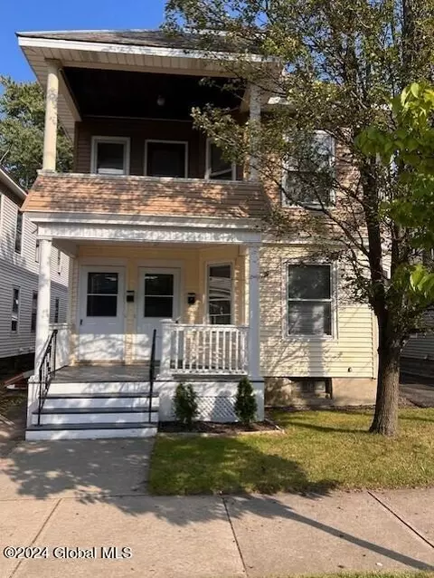 1042-44 Baker Ave, Schenectady, NY 12309