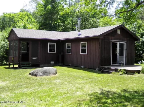 31 Bartman School Rd, Johnsburg, NY 12843